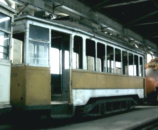 LH #G036, hala zajezdni Borek