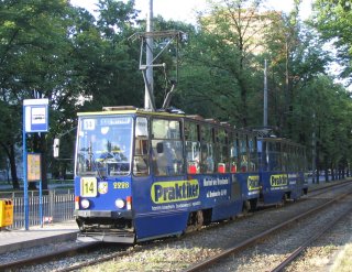 Skład 2228+2229 jako linia 14, ul. Powstańców Śląskich