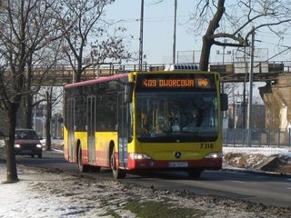 Citaro #7318 na linii 409, ul. Żernicka, 2009.01.11