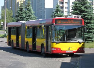 Volvo #8123 na linii 132, Nowy Dwór, 2009.05.24