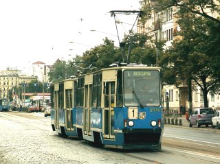 Skład 2376+2375 jako linia 1, ul. Skłodowskiej-Curie