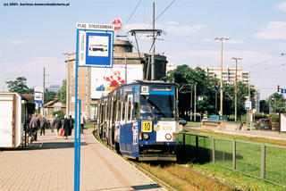 Skład 2318+2317 jako linia 10. pl. Strzegomski