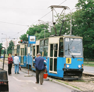 Skład 2554+2555 jako linia 9, ul. Studzienna