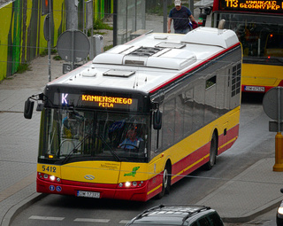 Solaris 5412 jako linia K, przystanek Dworzec Autobusowy.