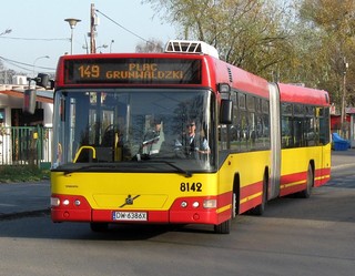 Przegubowe Volvo #8142 na linii 149, Nowy Dwór, 2009.11.20