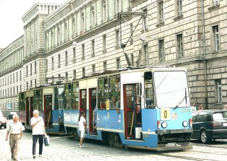 Skład 2390+2389 jako linia 0P, ul. Podwale