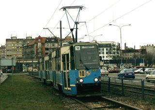 Skład 2428+2427 jako linia 10, ul. Legnicka