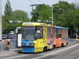 Skład 2342+2341 na linii 23, ul. J. Kochanowskiego, 2009.04.27