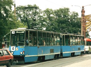 Skład 2386+2385 jako linia 4, ul. Skłodowskiej-Curie
