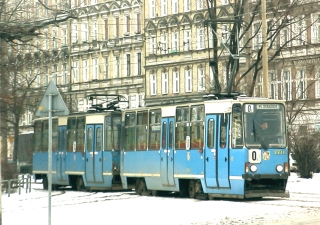 Skład 2216+2217 jako linia 0L, pl. Staszica