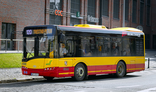 Solaris 4500 na linii 120, przystanek końcowy przy pl. Dominikańskim.
