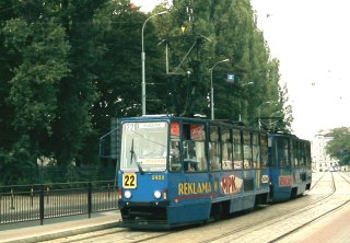 Skład 2488+2489 jako linia 22, ul. Małachowskiego