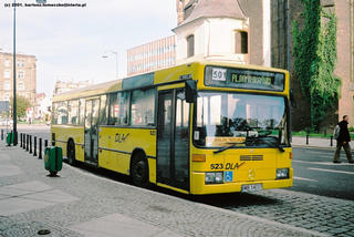 Mercedes #523 jako linia 501, pl. Dominikański