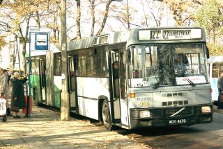 M180 #8003 jako linia 322, pętla Osobowice