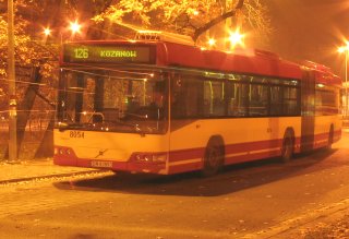 Volvo #8054 jako linia 126, pętla Krzyki