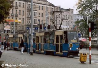 Skład 2420+2419 jako linia 22, ul. Peronowa