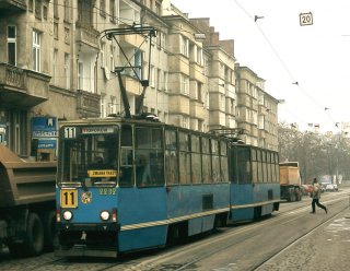 Skład 2232+2233 jako linia 11, ul. Sienkiewicza