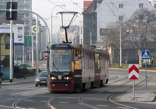 Skład 2266+2267 na linii 17, ul. Grunwaldzka, 2008.12.10