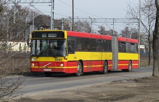 Volvo #8024 na linii 122, ul. Żernicka, 2010.03.19