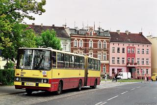 Ikarus #5289 jako linia 403, pętla Leśnica, 18 lipca 2004.