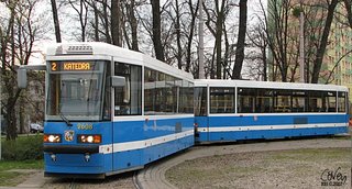 Skład 2608+2607 jako linia 2 na pętli 