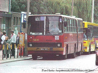 Ikarus #5241 jako linia 126, ul. Zaporoska