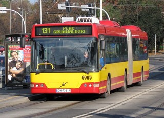 Volvo #8085 na linii 131, al. J. Kochanowskiego, 2009.11.05
