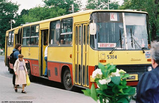 Ikarus #5304 jako awaryjne K, ul. Peronowa