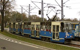 Skład 2502+2503 jako linia E2, ul. Osobowicka, 2004.11.01