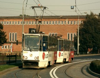 Skład 2250+2251 jako linia 14, ul. Nowy Świat