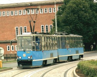 Skład 2423+2402 jako linia 21, ul. Nowy Świat