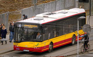 Solaris 5408 jako linia K, przystanek Dworzec Autobusowy.