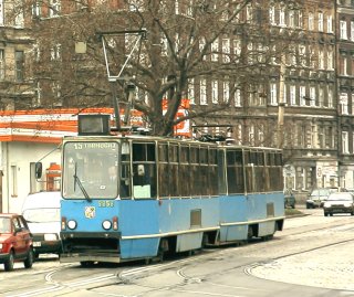 Skład 2252+2253 jako linia 15, pl. Staszica