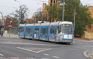 Škoda 19T #3106 na ul. Bardzkiej, 2013-11-01