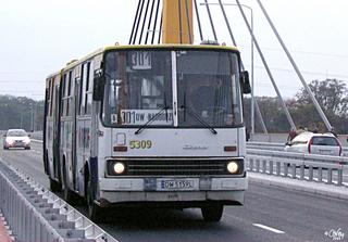 Ikarus #5309 jako linia 301. Most Milenijny, 2004.11.01