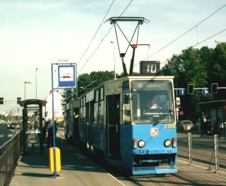 Skład 2382+2381 jako linia 10, ul. Legnicka