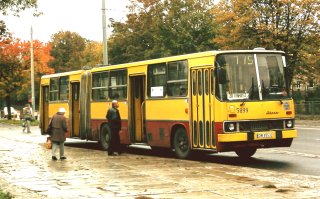 Ikarus #5299 jako zatramwaj linii 715, ul. Borowska