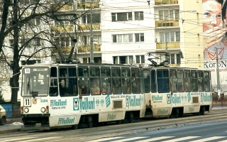 Skład 2284+2285 jako linia 11, ul. Skargi