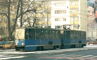 Skład 2278+2279 jako linia 17, ul. Skargi