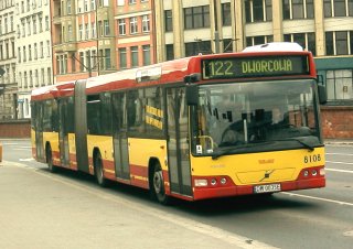 Volvo #8108 jako linia 122, ul. Oławska