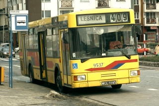 Gniot #9537 jako linia 409, ul. Dworcowa