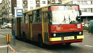 Ikarus #5277 jako linia 409, ul. Dworcowa