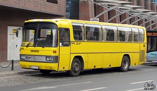 Mercedes 542 na linii 502, pl. Dominikański, 2007-04-09.
