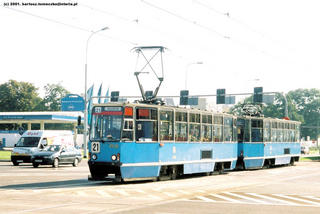 Skład 2538+2537 jako linia 21, ul. Legnicka/ul. Lotnicza