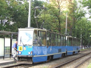 Skład 2400+2425 jako linia 4, ul. Powstańców Śląskich
