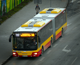 MAN 4636 na linii 113, ul. Borowska przy przystanku Dworzec Autobusowy.