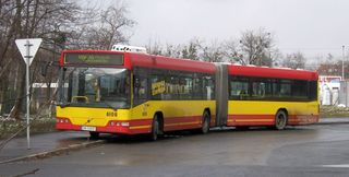Volvo z ciekawym napisem na wyświetlaczu odpoczywa przed kolejnym kursem, Nowy Dwór, 2009.02.12