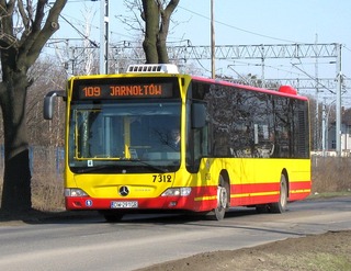 Krótkie Citaro #7312 na linii 109, ul. Żernicka, 2010.03.22
