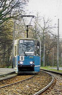 Skład 2516+2515 jako linia 9, al. Różyckiego
