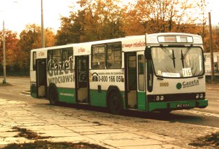 120M #9009 jako zatramwaj linii 715, ul. Borowska